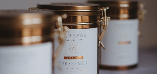 愛撫鎮(zhèn)靜茶Caresse 的包裝和品牌設(shè)計(jì)